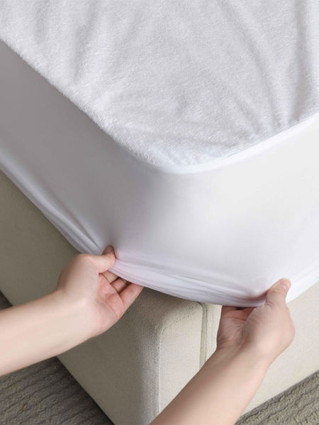 White Waterproof Mattress Protector – Ultimate Protection & Comfort